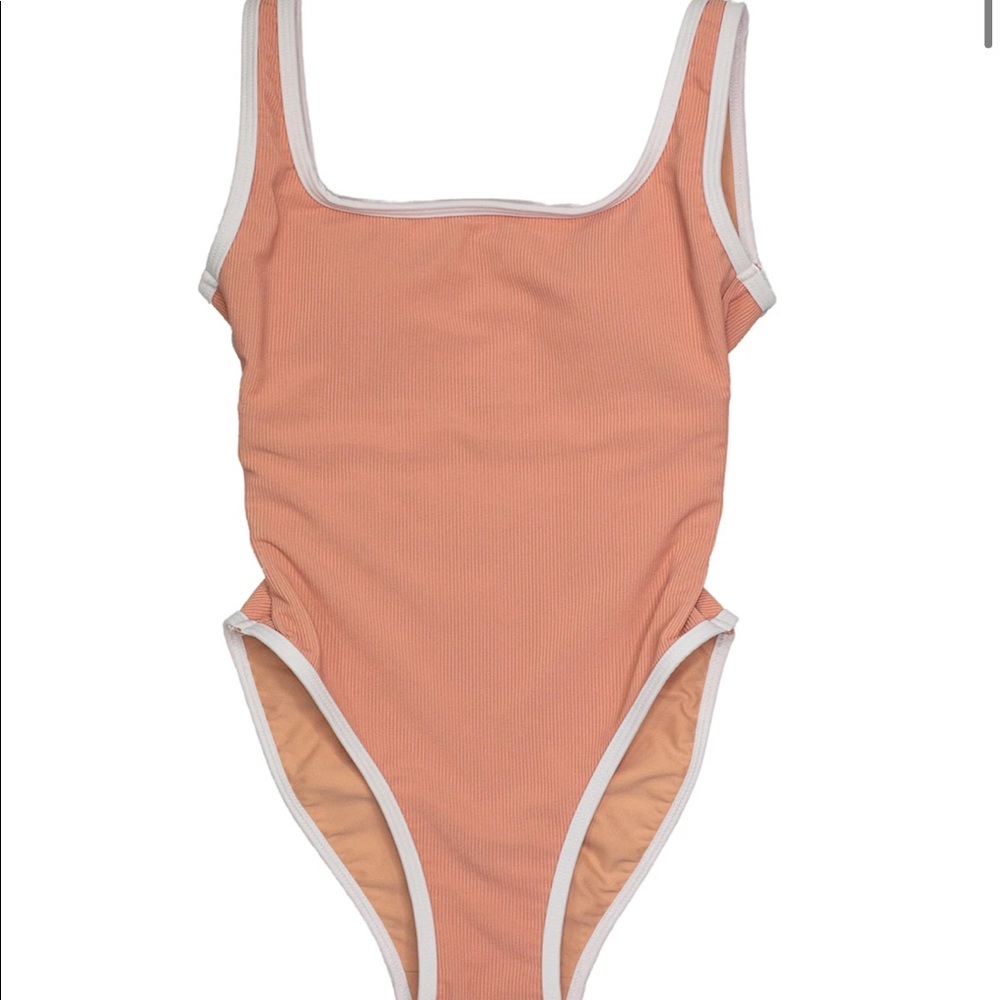 LainSnow Blush Women’s One Piece XL